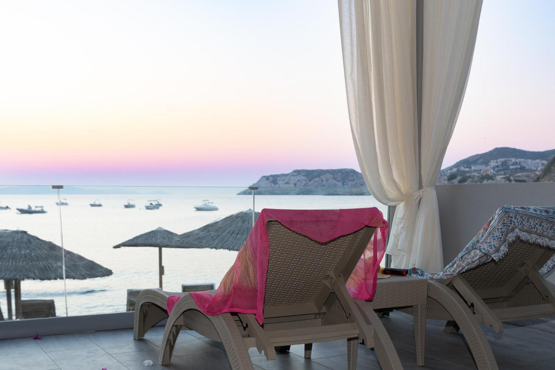 Buganvilla-Sea Front Villas Agia Pelagia  Bagian luar foto